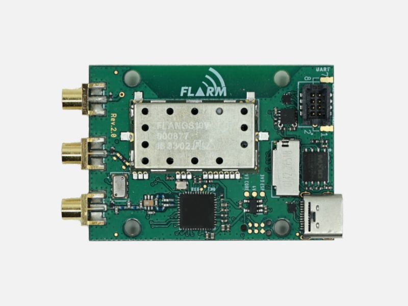 Circuit board with the FLARM Atom System-on-Chip